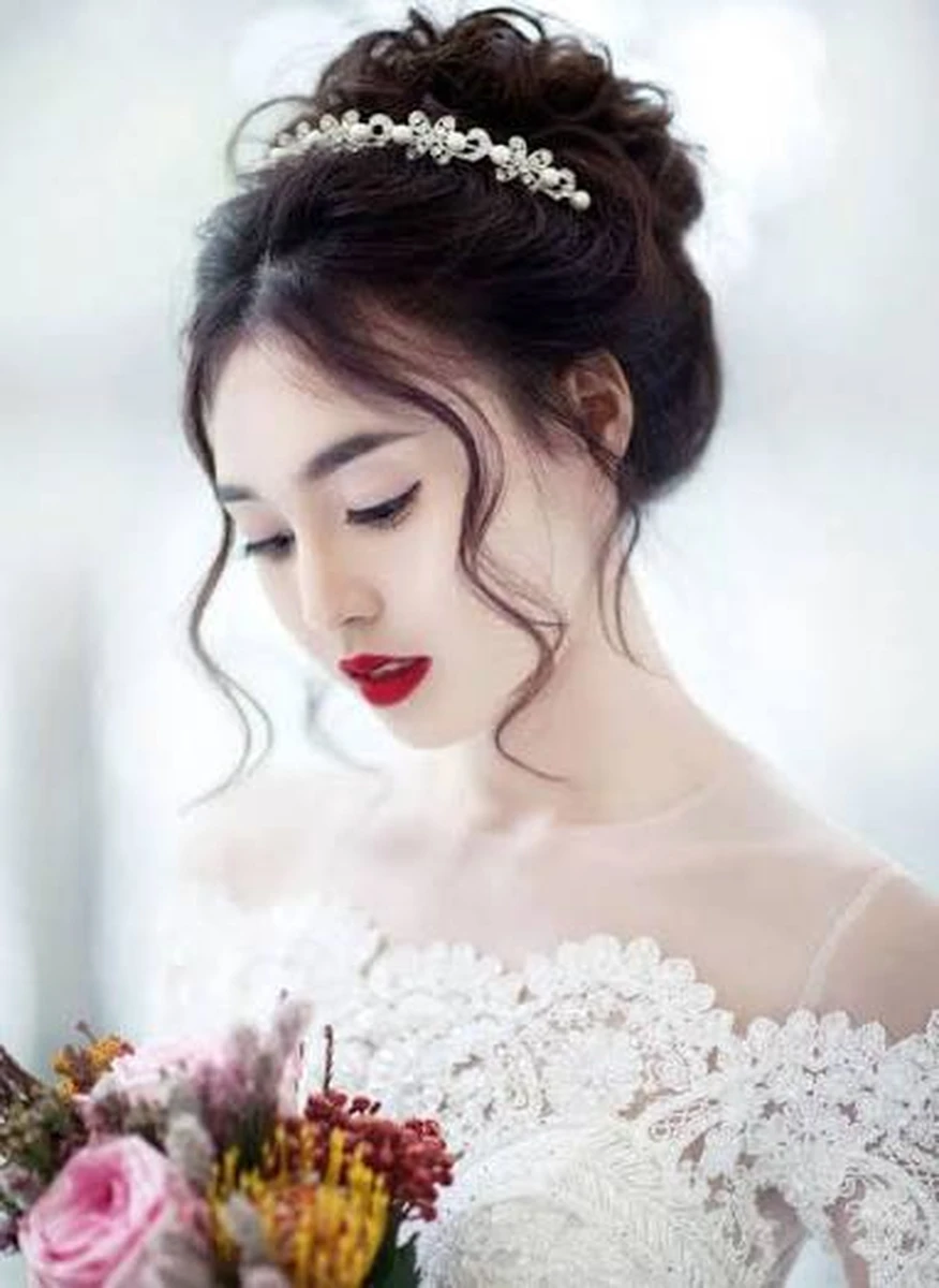 đừng nên thử kiểu tóc mới trước cưới 3 tháng 
