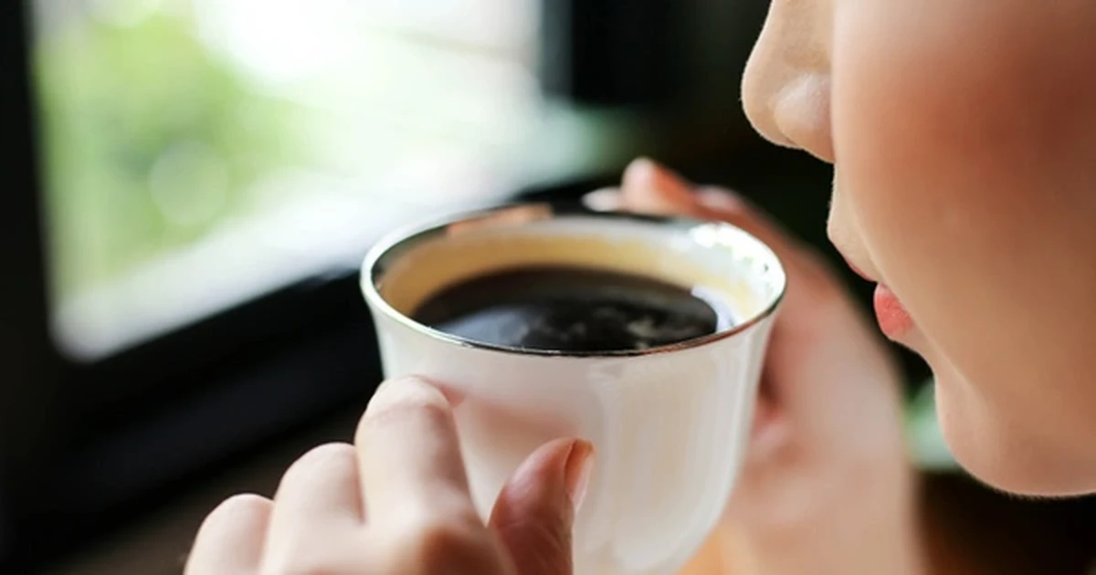 Caffeine là 1 chất kích thích mạnh đối với hệ thần kinh, nó khiến bạn thêm căng thẳng không cần thiết