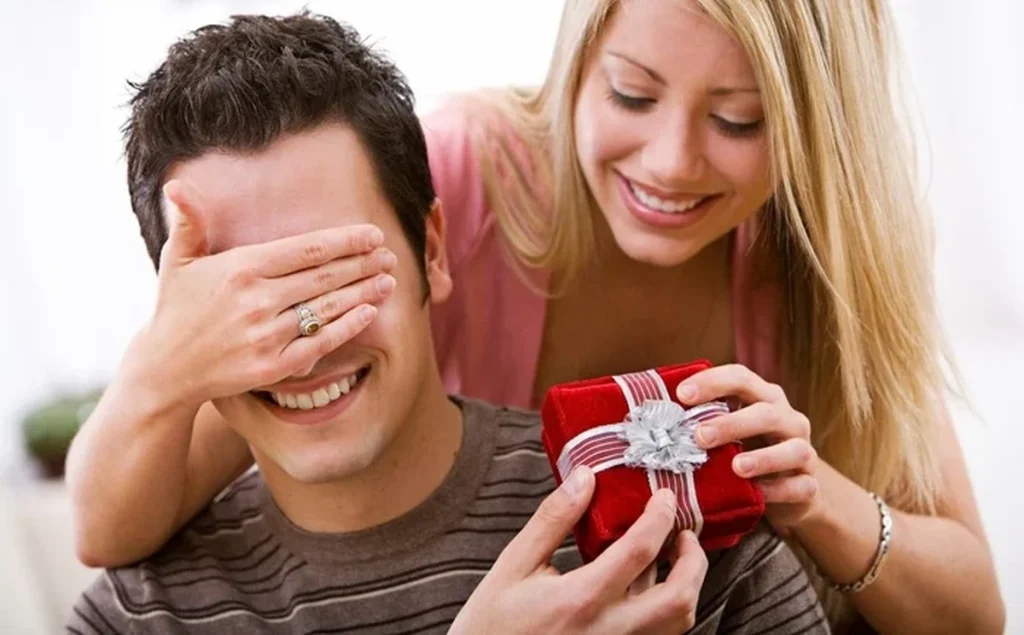 5 ý tưởng tặng quà Valentine cho chàng