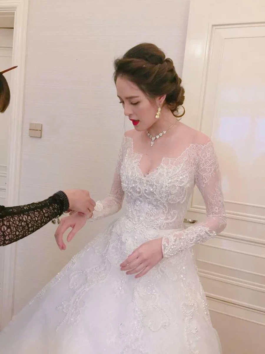 Cô dâu lộng lẫy trong ngày cưới