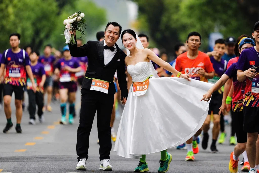 CATALOGUE MIỄN PHÍ, ĐI TAXI MIỄN CƯỚC 100.000 ĐỒNG TỚI TRIỂN LÃM CƯỚI HWP 2015