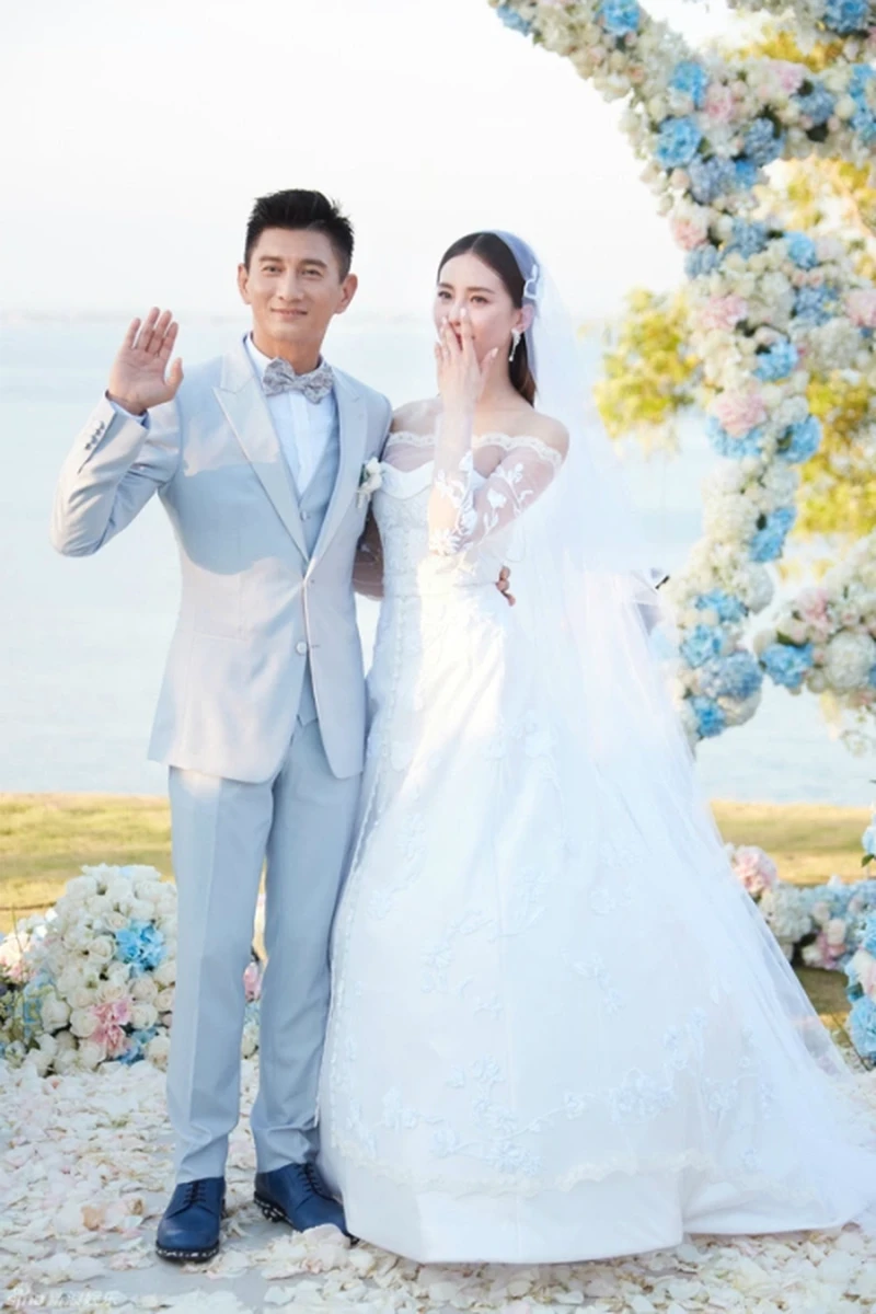 Ngô Kỳ Long - Lưu Thi Thi, Cặp đôi chênh lệch 17 tuổi này đến nay vẫn duy trì cuộc sống hôn nhân viên mãn 