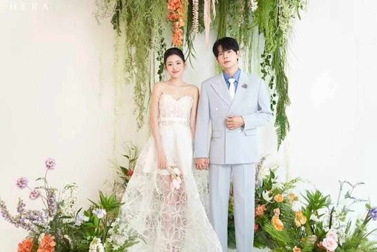 Ảnh cưới đơn giản, hiện đại