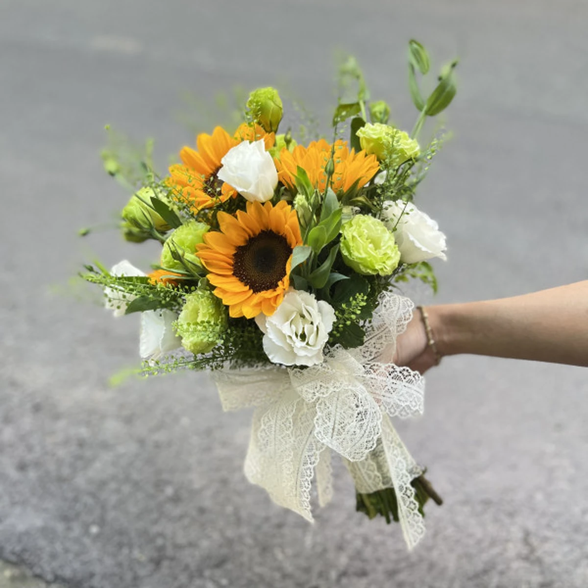 bó hoa cưới hướng dương