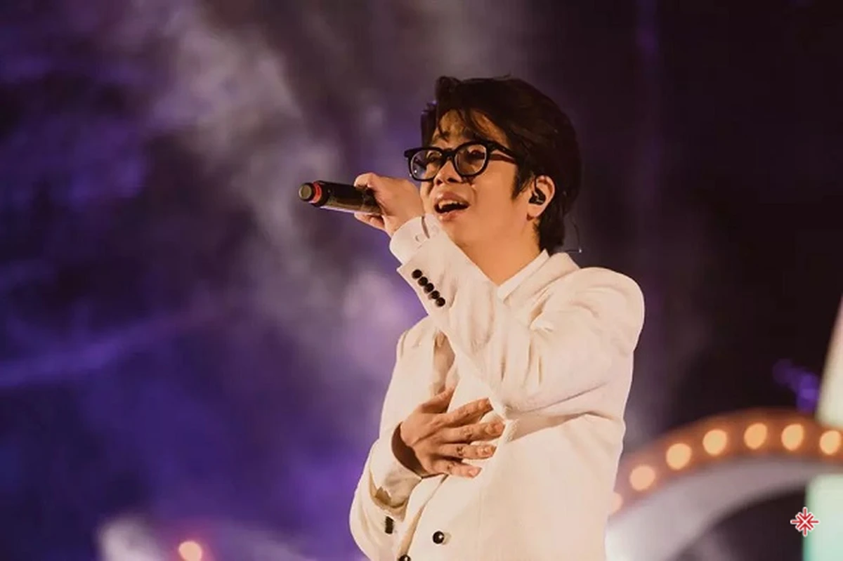 Hoàng tử tình ca Bùi Anh Tuấn