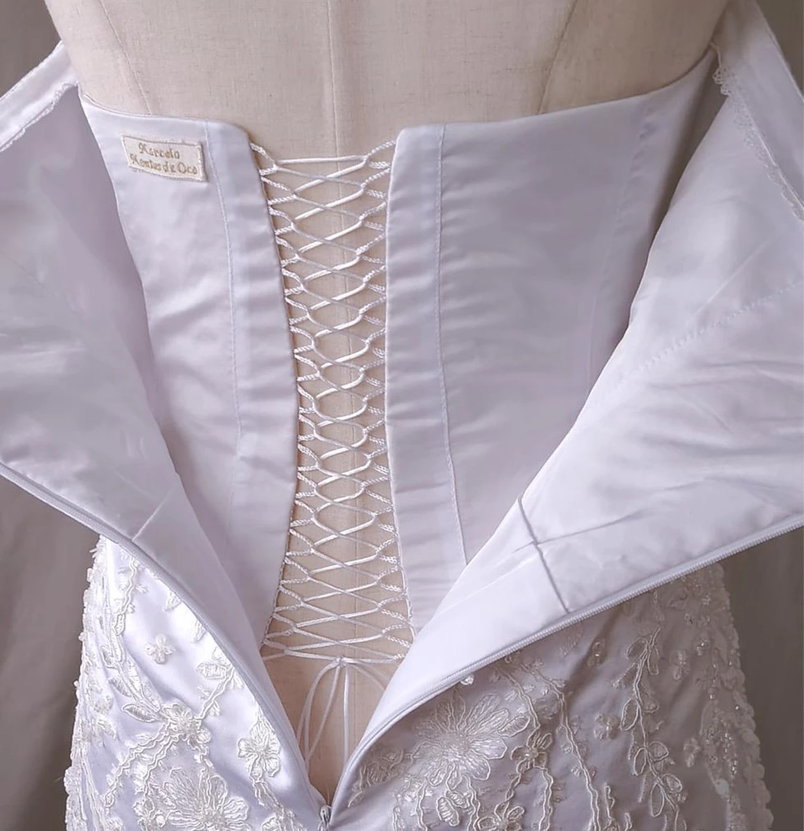 Corset buộc dây lưng váy cưới