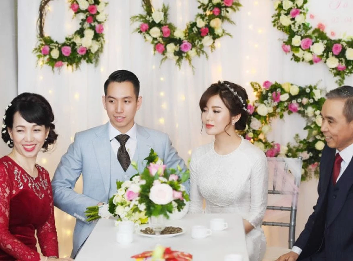 Cô dâu chú rể ra mắt gia đình 2 bên