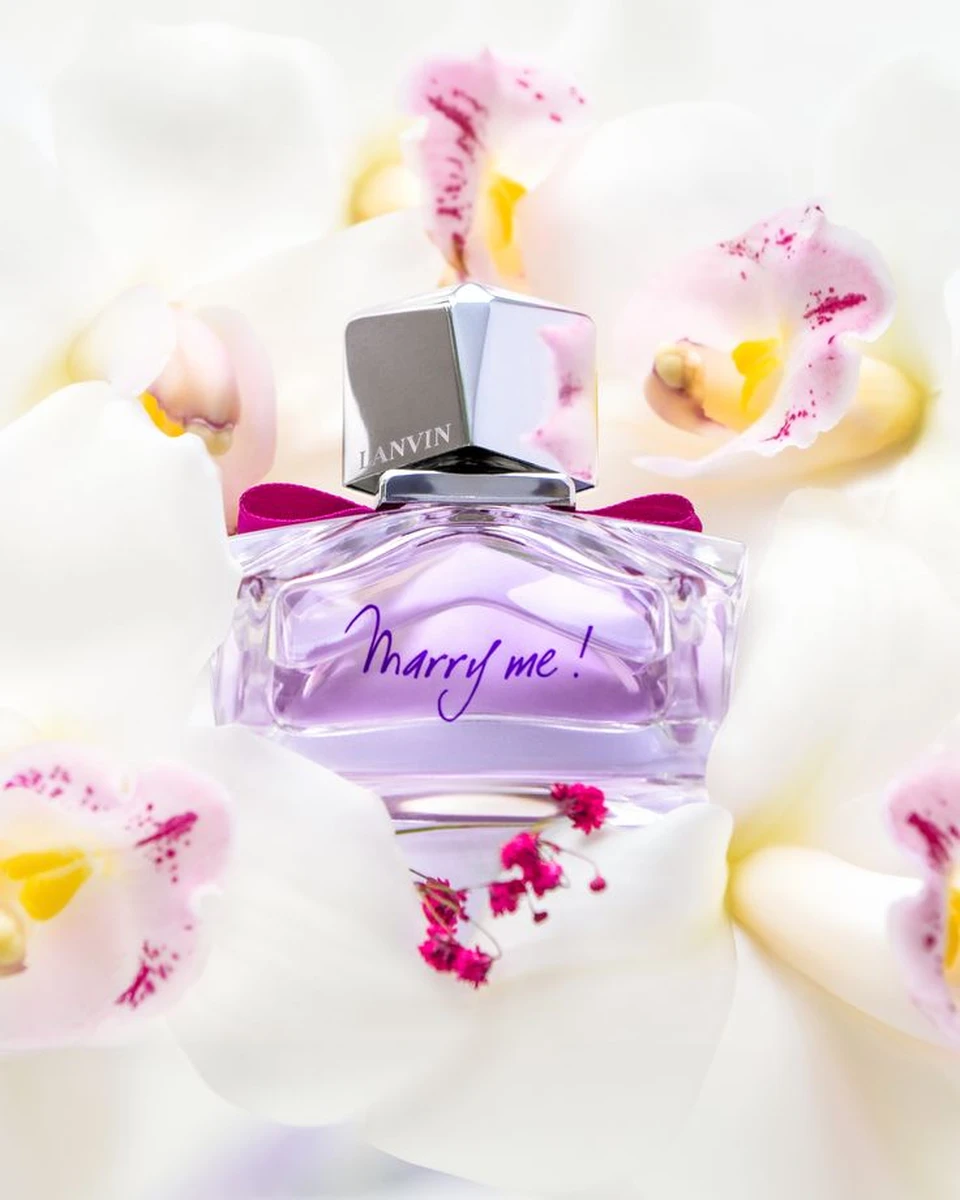 Nước hoa Marry Me của Lavin
