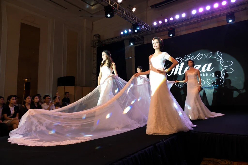 Hàng nghìn món quà hấp dẫn từ Triển lãm Cưới và Du lịch Trăng mật 2015