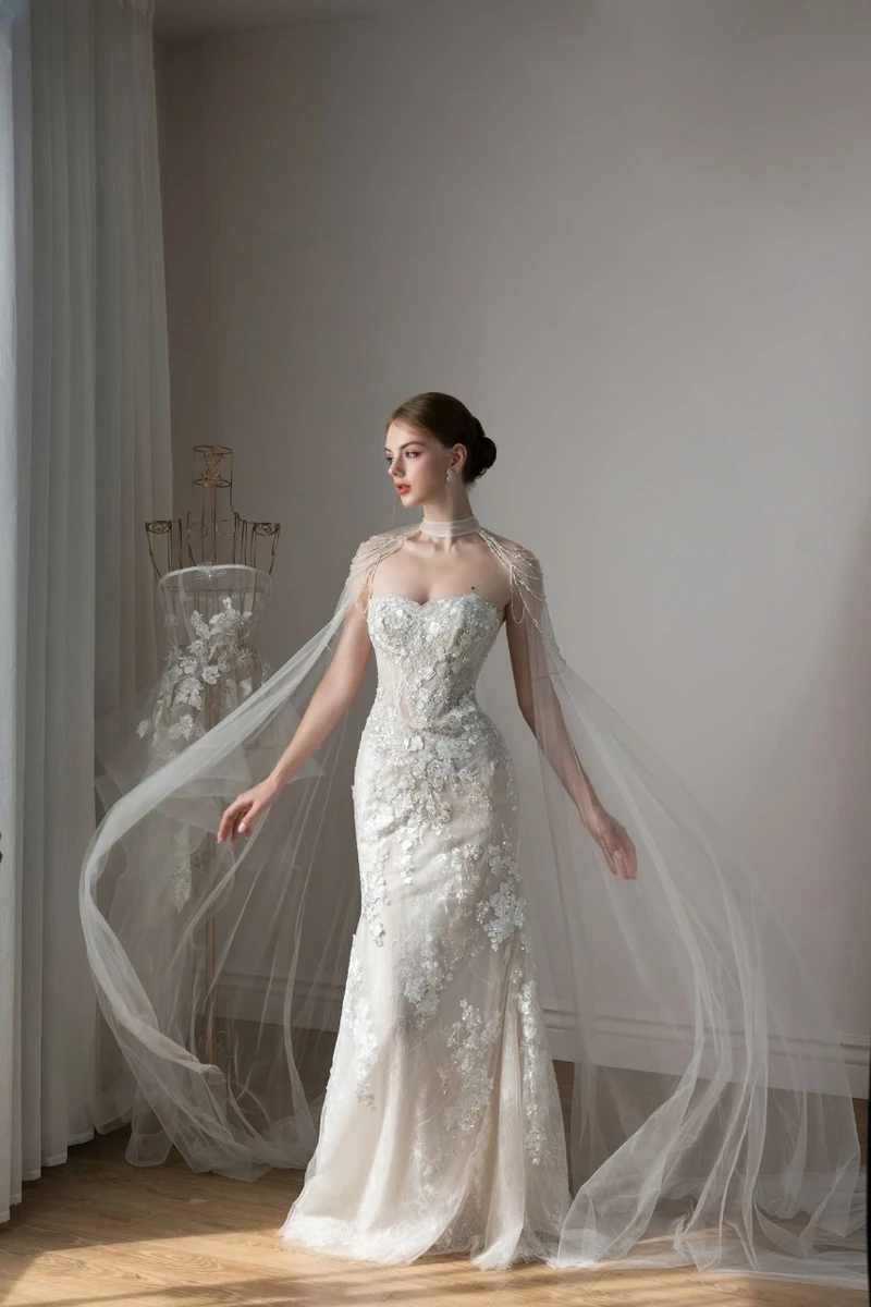 những mẫu váy trong BST mới nhất mang tên “The Emily” của thương hiệu váy cưới Hương Bridal