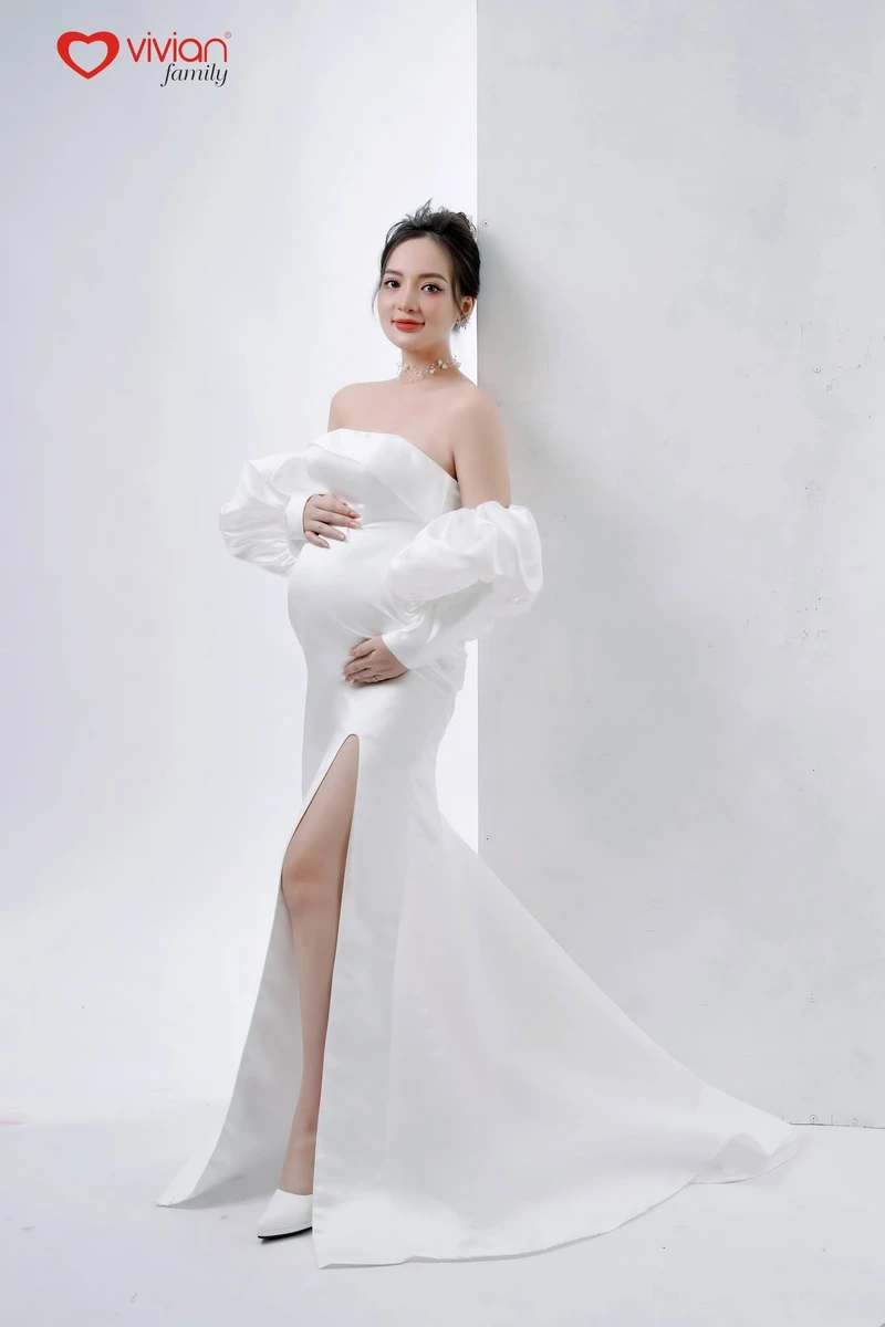 Mẹ bầu chụp bộ ảnh kỉ niệm 